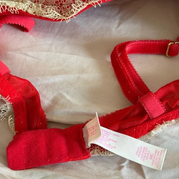Victoria's Secret Red Bra with Cream Lace Overlay - Picture 2 of 3